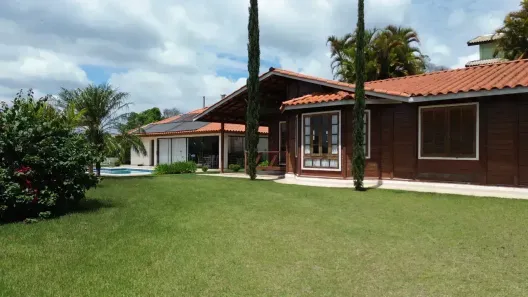 Fazenda/Sítio com 4 Quartos à venda, 2040m² no , Mairinque
