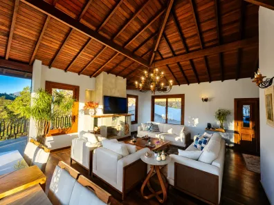 Casa de Condomínio com 4 Quartos à venda, 600m² no Pedro do Rio, Petrópolis