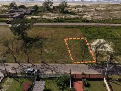 Lote/Terreno à venda, 300m² no , Balneário Gaivota