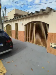 Casa com 3 Quartos à venda, 250m² no Jardim América, Goiânia