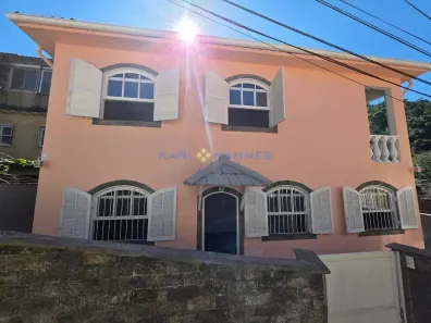 Casa com 3 Quartos à venda, 140m² no Alto da Serra, Petrópolis