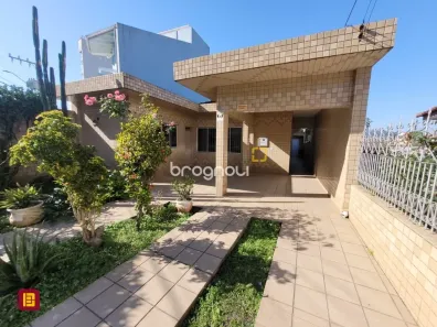 Casa com 3 Quartos à venda, 138m² no Balneário, Florianópolis