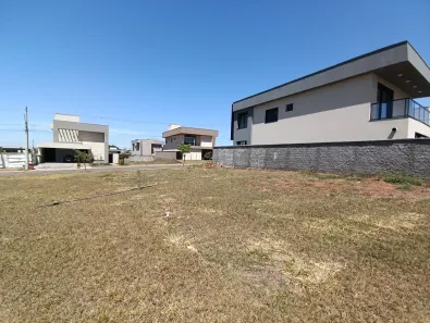 Lote/Terreno à venda, 312m² no Parqville Pinheiros, Aparecida de Goiânia