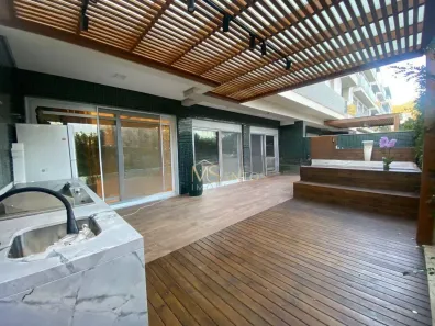 Apartamento com 2 Quartos à venda, 150m² no Jurerê Internacional, Florianópolis