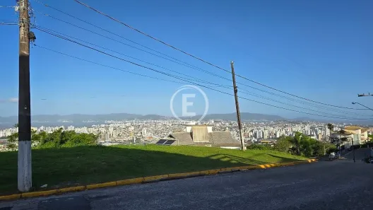 Lote/Terreno à venda, 760m² no Bosque das Mansões, São José