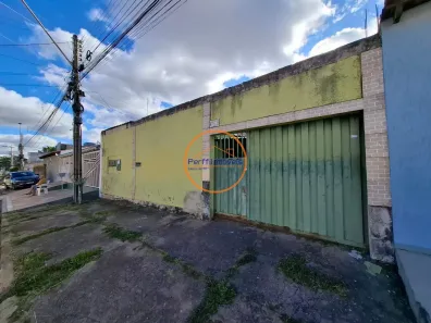 Casa com 5 Quartos à venda, 180m² no Setor Leste, Brasília
