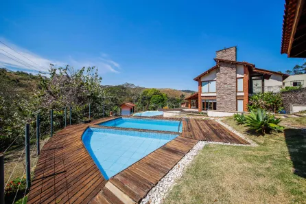 Casa de Condomínio com 4 Quartos à venda, 270m² no Salvaterra, Juiz de Fora