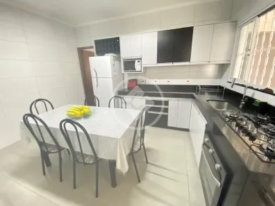 Casa com 4 Quartos à venda, 180m² no Santa Claudina, Vinhedo