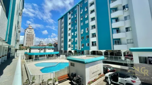 Apartamento com 2 Quartos à venda, 60m² no Barreiros, São José
