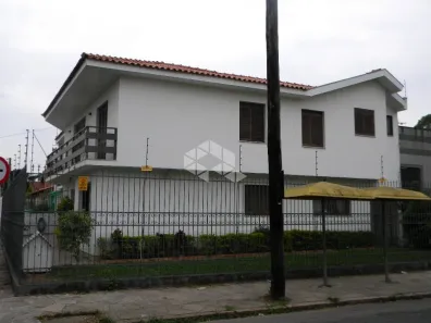 Casa com 4 Quartos à venda, 270m² no Jardim Itu, Porto Alegre