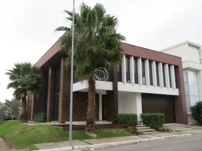 Casa de Condomínio com 3 Quartos à venda, 400m² no Cacupé, Florianópolis