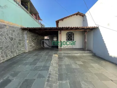 Casa com 3 Quartos à venda, 185m² no Petrópolis, Betim