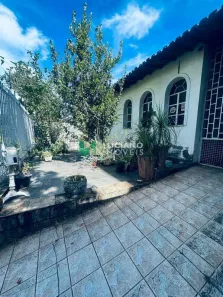 Casa com 3 Quartos à venda, 360m² no Itapoã, Belo Horizonte