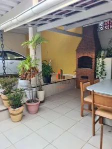 Sobrado com 3 Quartos à venda, 188m² no Vila Scarpelli, Santo André