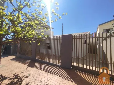Casa com 3 Quartos à venda, 186m² no Centro, Campo Mourão
