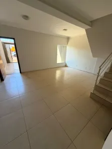 Casa com 3 Quartos para alugar, 100m² no Jardim Tropical, Dourados