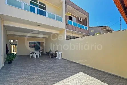Casa com 3 Quartos à venda, 172m² no Vila Romar, Peruíbe