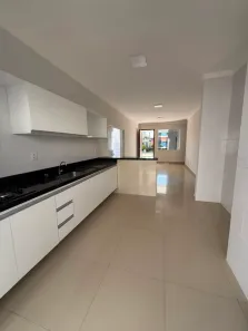 Casa de Condomínio com 3 Quartos para alugar, 120m² no Cajupiranga, Parnamirim