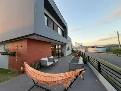Casa de Condomínio com 4 Quartos à venda, 203m² no Universitário, Caruaru