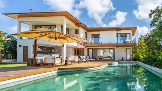 Casa de Condomínio com 7 Quartos para alugar, 734m² no Praia do Forte, Mata de São João