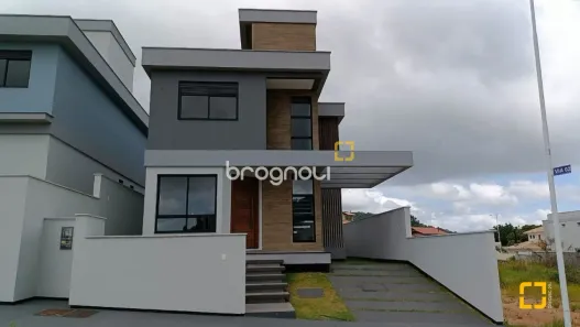Casa com 1 Quarto à venda, 200m² no Rio Tavares, Florianópolis