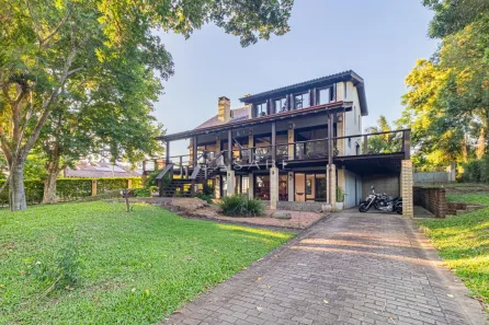 Casa de Condomínio com 4 Quartos para alugar, 335m² no Residencial Giardino (Barro Vermelho), Gravataí