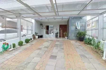 Casa com 3 Quartos à venda, 165m² no Hípica, Porto Alegre