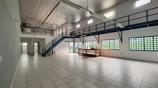 Ponto Comercial à venda, 240m² no Residencial São Paulo, Jacareí