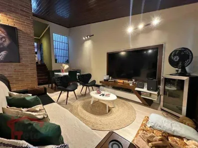 Casa com 3 Quartos à venda, 141m² no Jaraguá, São Paulo