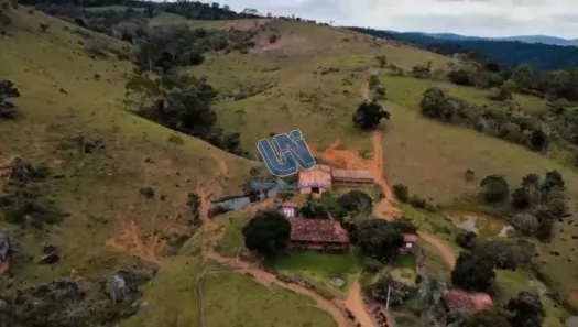 Fazenda/Sítio com 5 Quartos à venda, 180m² no Ubaíra, Ubaíra