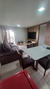 Apartamento com 2 Quartos à venda, 68m² no Residencial Viviane, Uberlândia