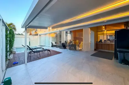 Casa de Condomínio com 5 Quartos à venda, 220m² no Recreio dos Bandeirantes, Rio de Janeiro