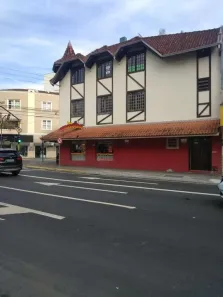 Sala Comercial para alugar, 106m² no América, Joinville