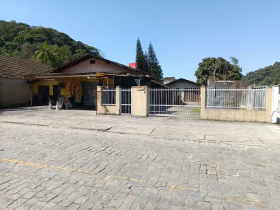 Lote/Terreno à venda, 875m² no Glória, Joinville