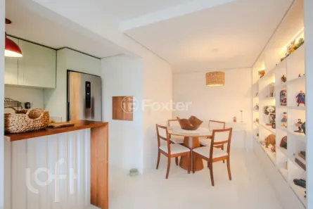 Apartamento com 2 Quartos à venda, 63m² no Passo da Areia, Porto Alegre