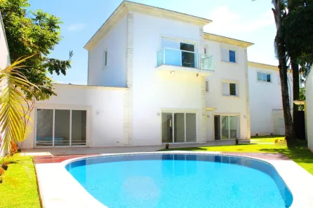 Sobrado com 6 Quartos à venda, 700m² no Jardim Cordeiro, São Paulo