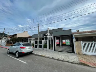 Casa com 3 Quartos para alugar, 117m² no São Luís, Jaraguá do Sul