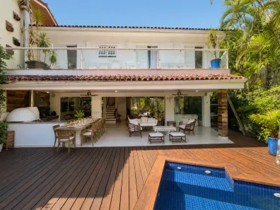 Casa com 4 Quartos à venda, 200m² no Frade (Cunhambebe), Angra dos Reis