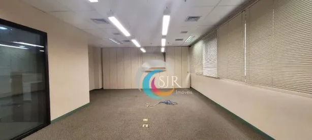 Sala Comercial para alugar, 270m² no Vila Olímpia, São Paulo