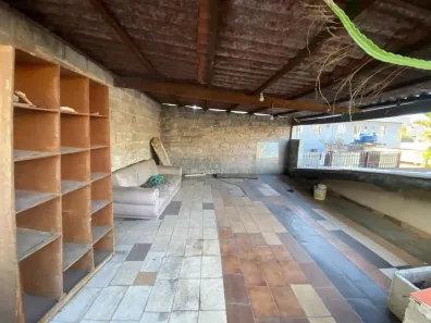 Sobrado com 4 Quartos à venda, 181m² no Capão Redondo, São Paulo