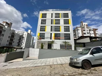 Apartamento com 2 Quartos à venda, 66m² no Trindade, Florianópolis