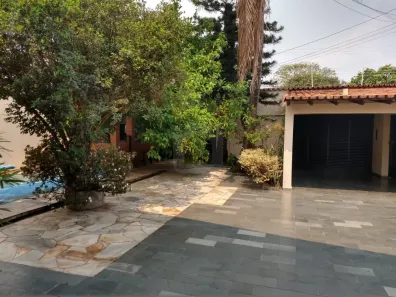 Casa com 3 Quartos à venda, 270m² no Tibery, Uberlândia
