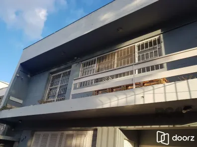 Imóvel Comercial à venda, 254m² no Medianeira, Porto Alegre