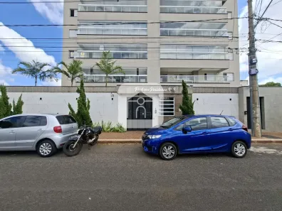 Apartamento com 3 Quartos para alugar, 98m² no Santa Mônica, Uberlândia