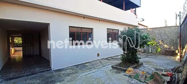 Casa com 3 Quartos à venda, 600m² no Santo Antônio, Contagem