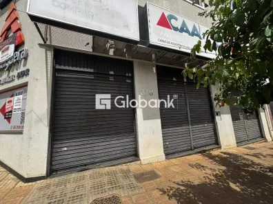 Ponto Comercial para alugar, 288m² no Santo Expedito, Montes Claros