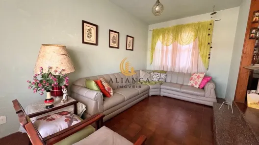 Casa com 4 Quartos à venda, 170m² no Barreiros, São José