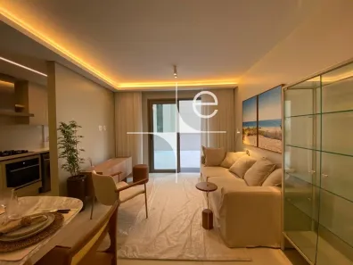 Apartamento com 2 Quartos para alugar, 170m² no Centro, Florianópolis