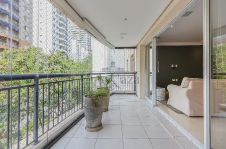Apartamento com 3 Quartos para venda ou aluguel, 140m² no Itaim Bibi, São Paulo