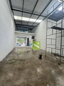 Galpão/Depósito/Armazém para alugar, 200m² no Rio Pequeno, São Paulo